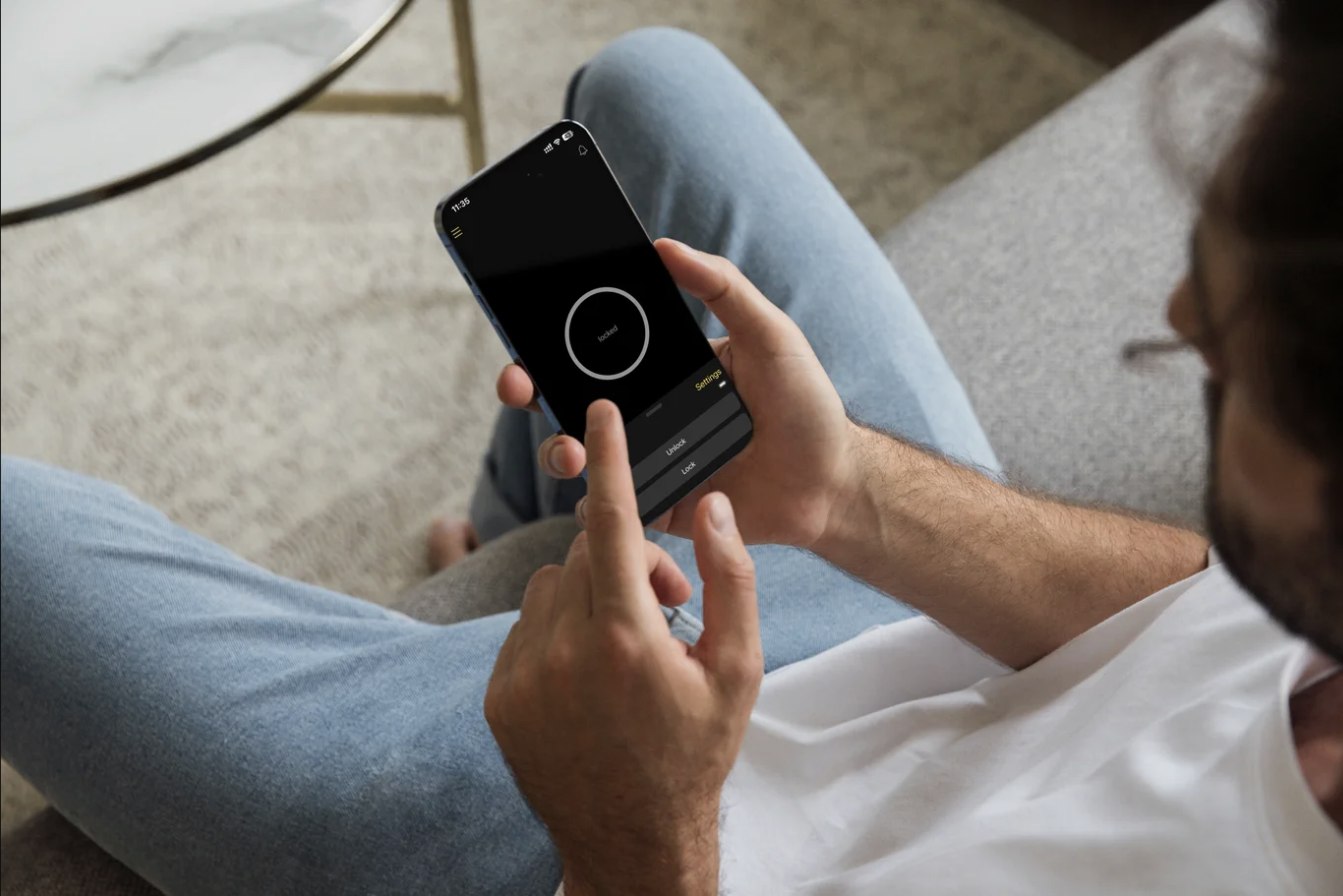Contrôle à distance de la serrure connectée depuis l'application