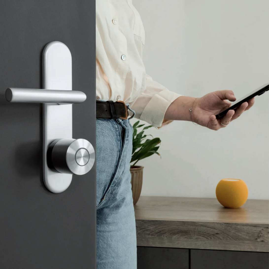 La serrure connectée se déverrouille depuis le smartphone à l'arrivée